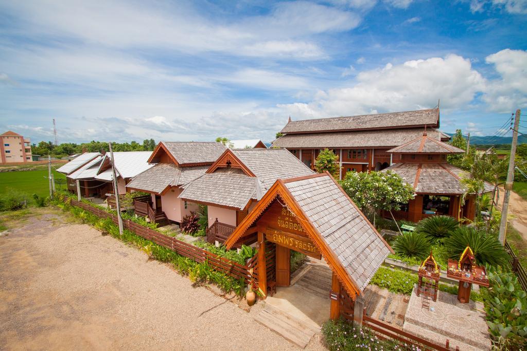 Huan Aumpron Resort Пхрэ Экстерьер фото