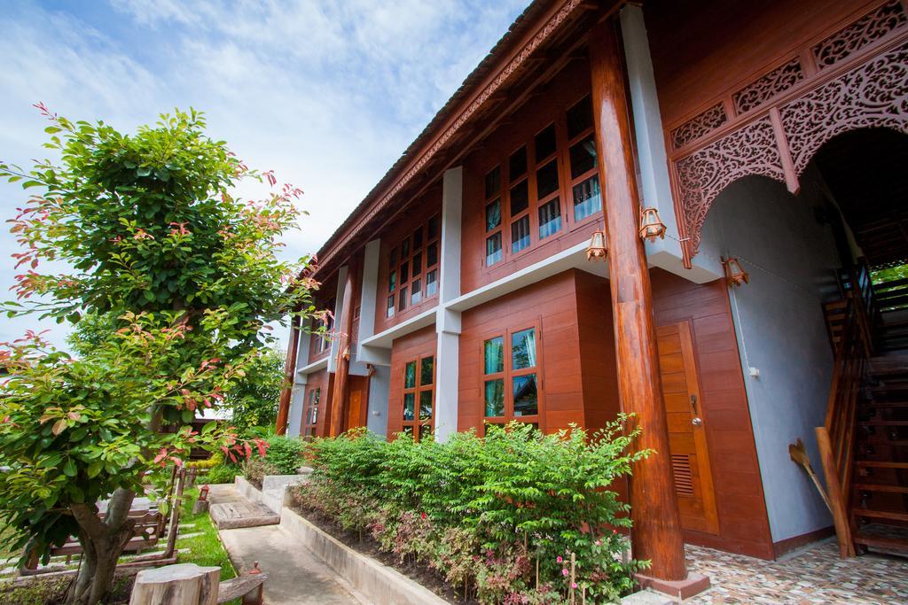 Huan Aumpron Resort Пхрэ Экстерьер фото